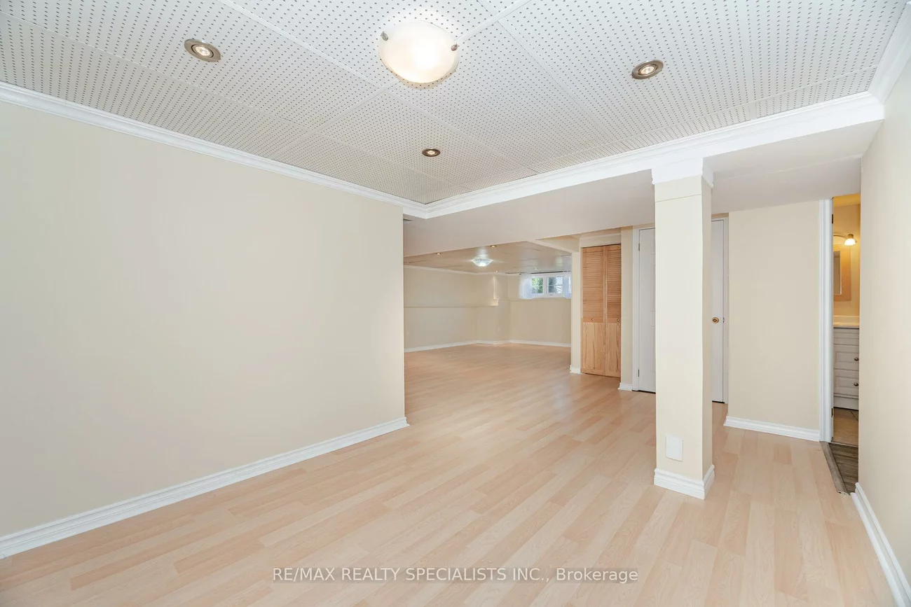 11, Jagges, Edgehill Drive, Barrie