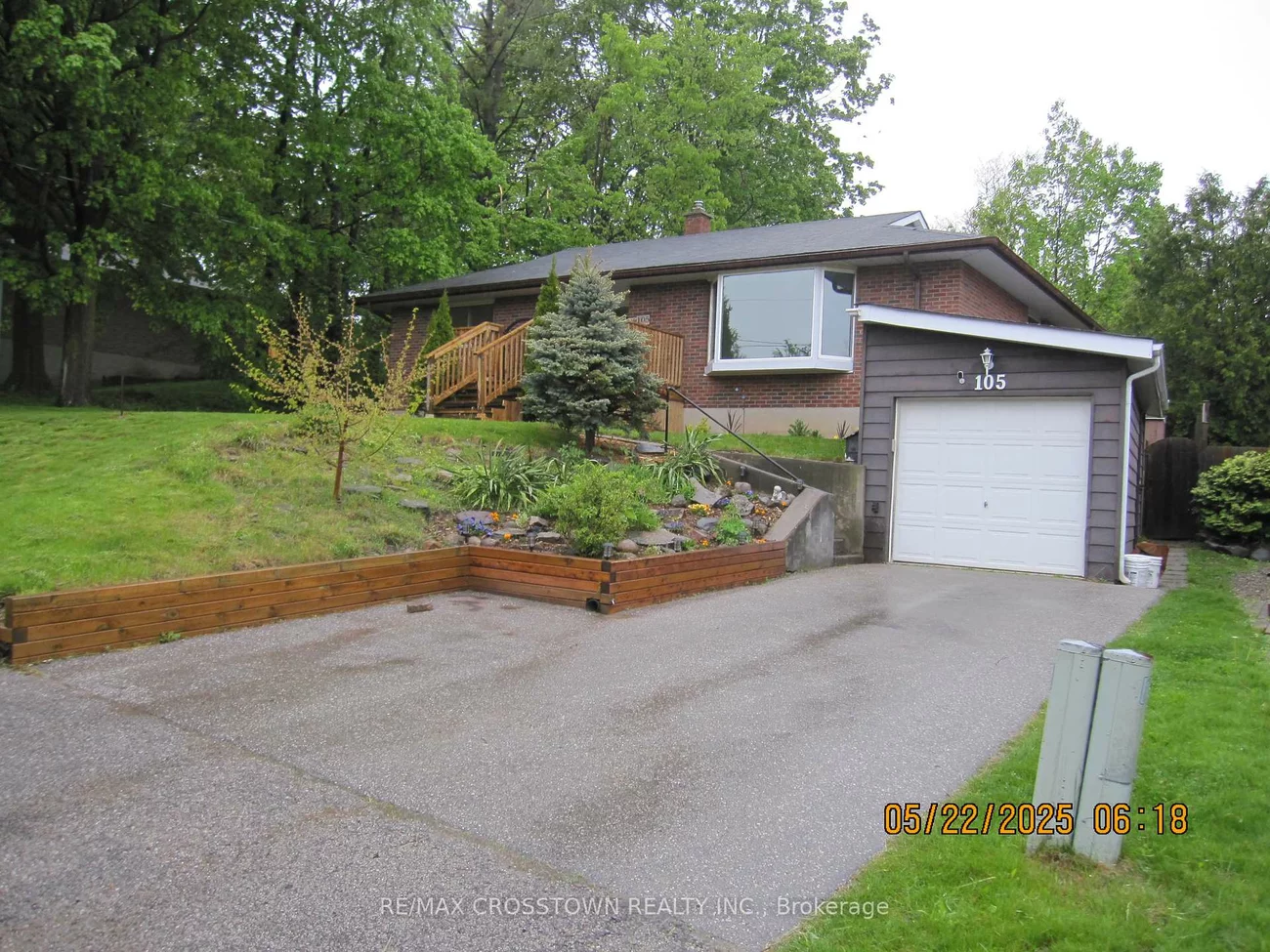 105, Eccles, Queen's Park, Barrie