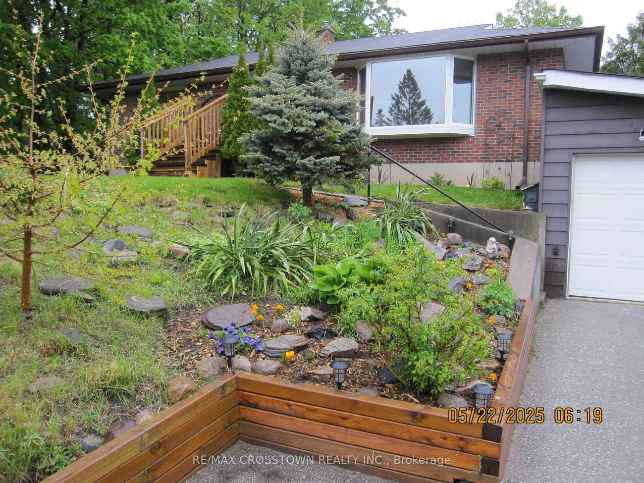105, Eccles, Queen's Park, Barrie