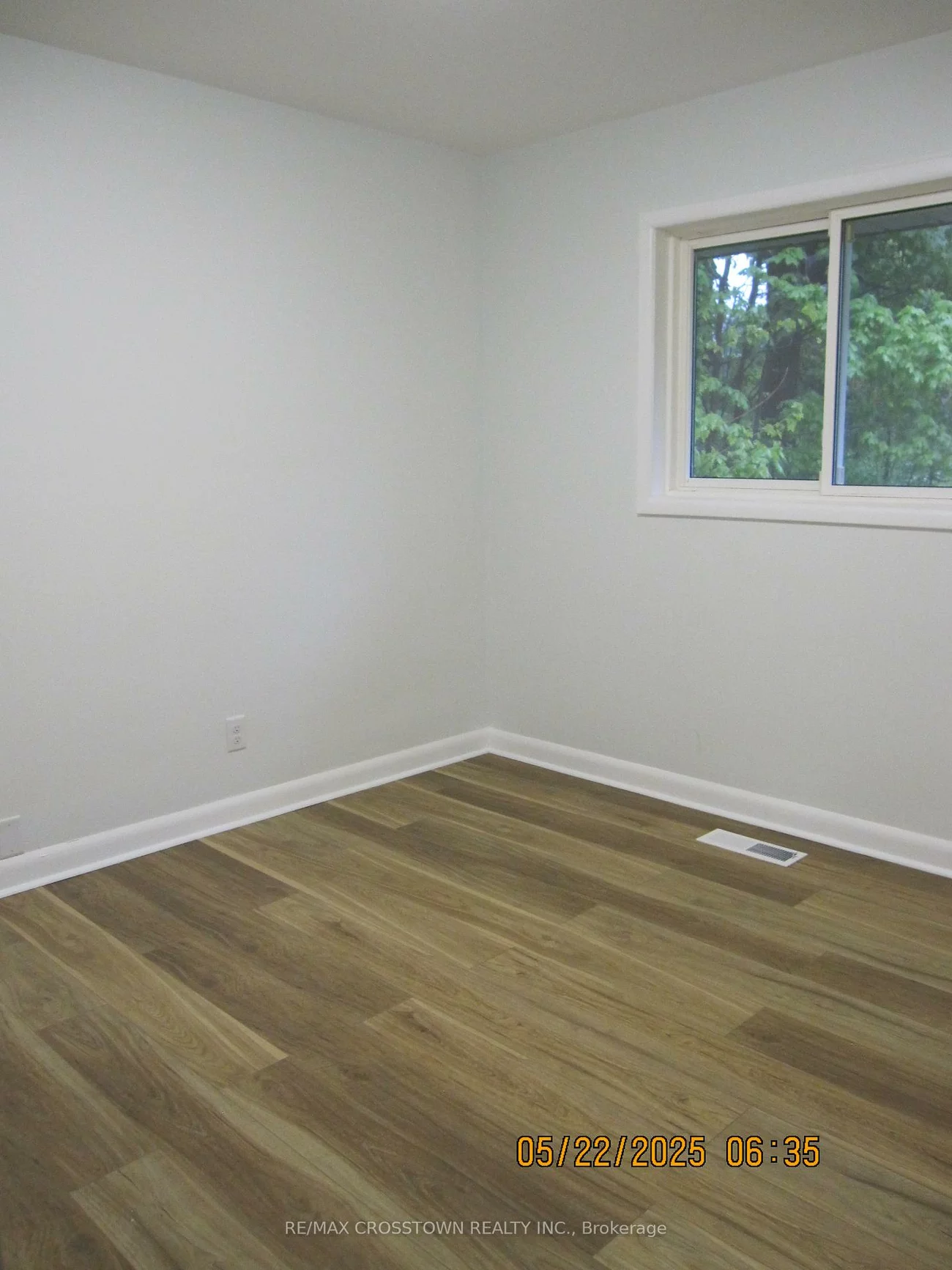 105, Eccles, Queen's Park, Barrie