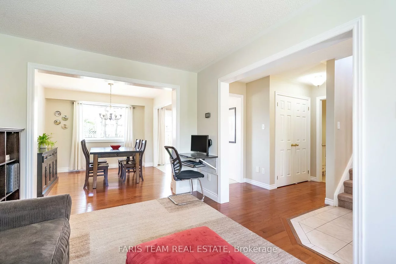 22, Watson, East Bayfield, Barrie