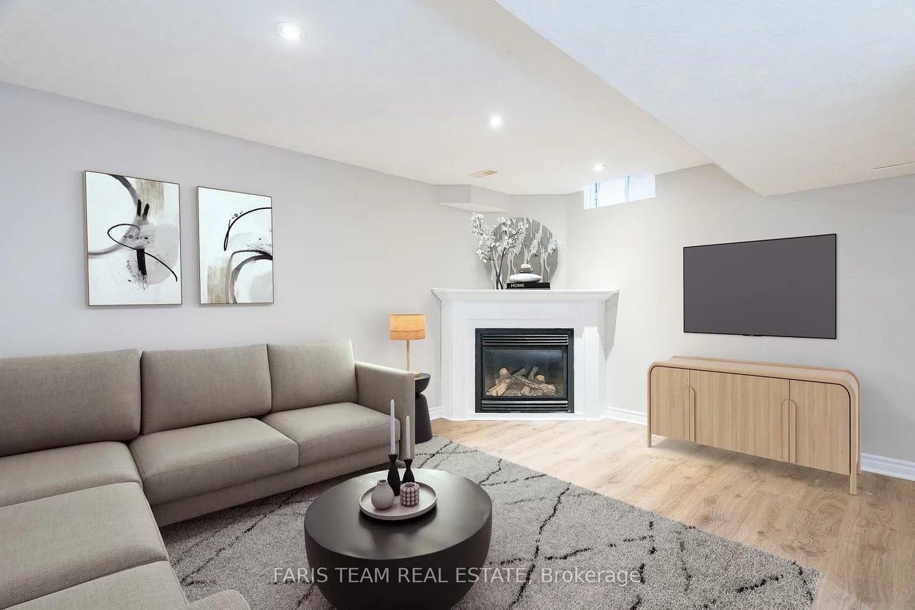 15, Dunsmore, Georgian Drive, Barrie