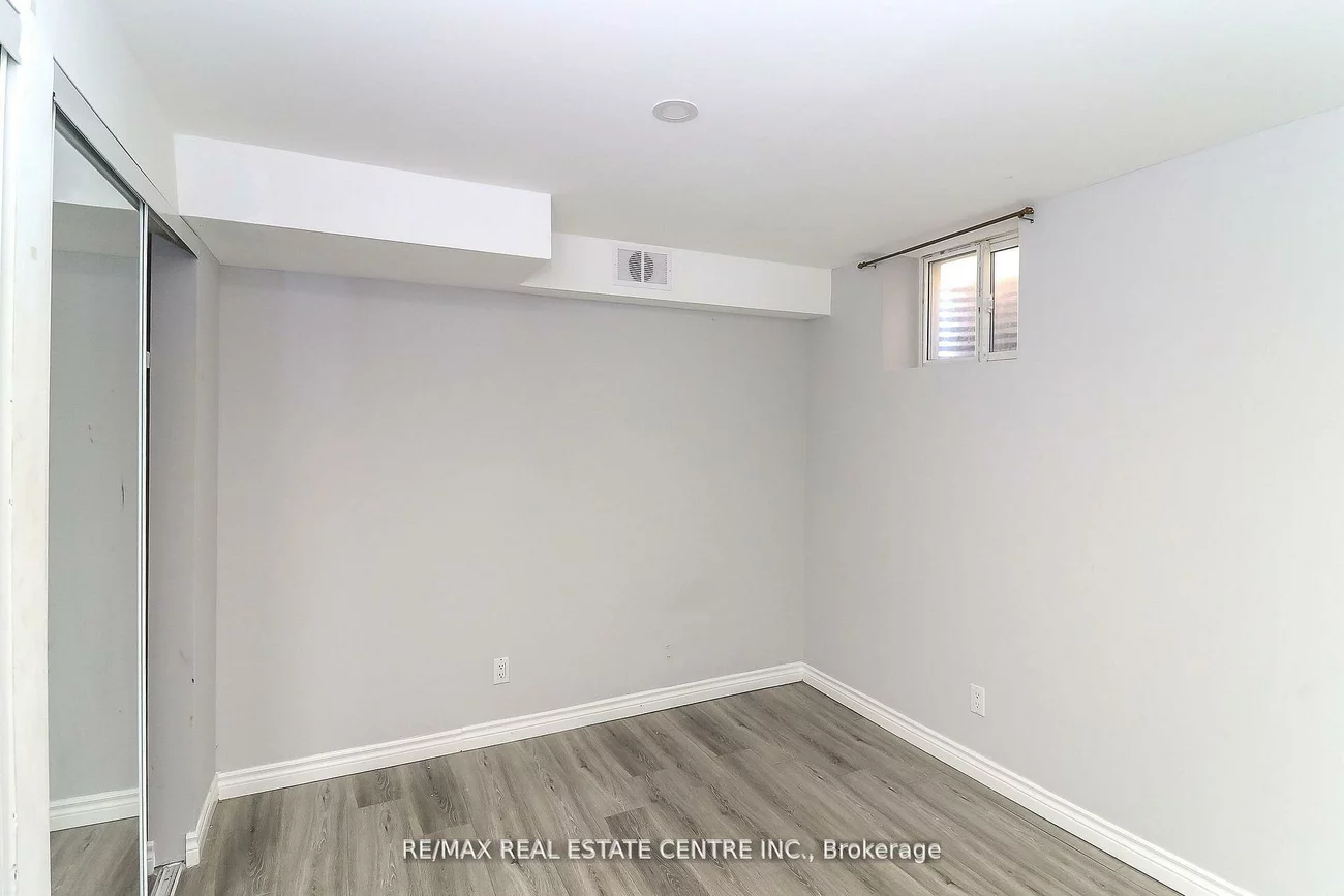 25, Meadowlark, Cundles East, Barrie