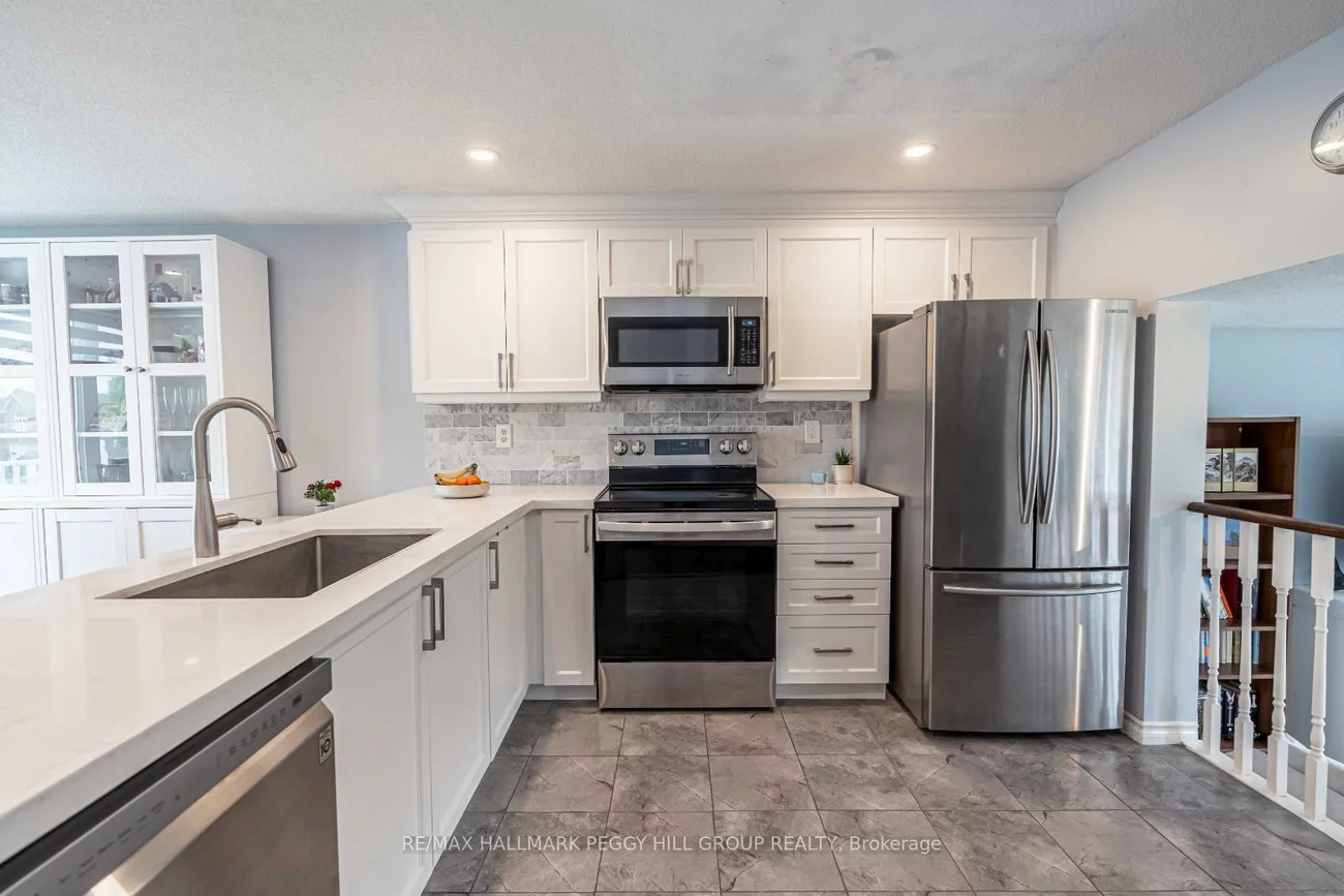 56, Rundle, Holly, Barrie