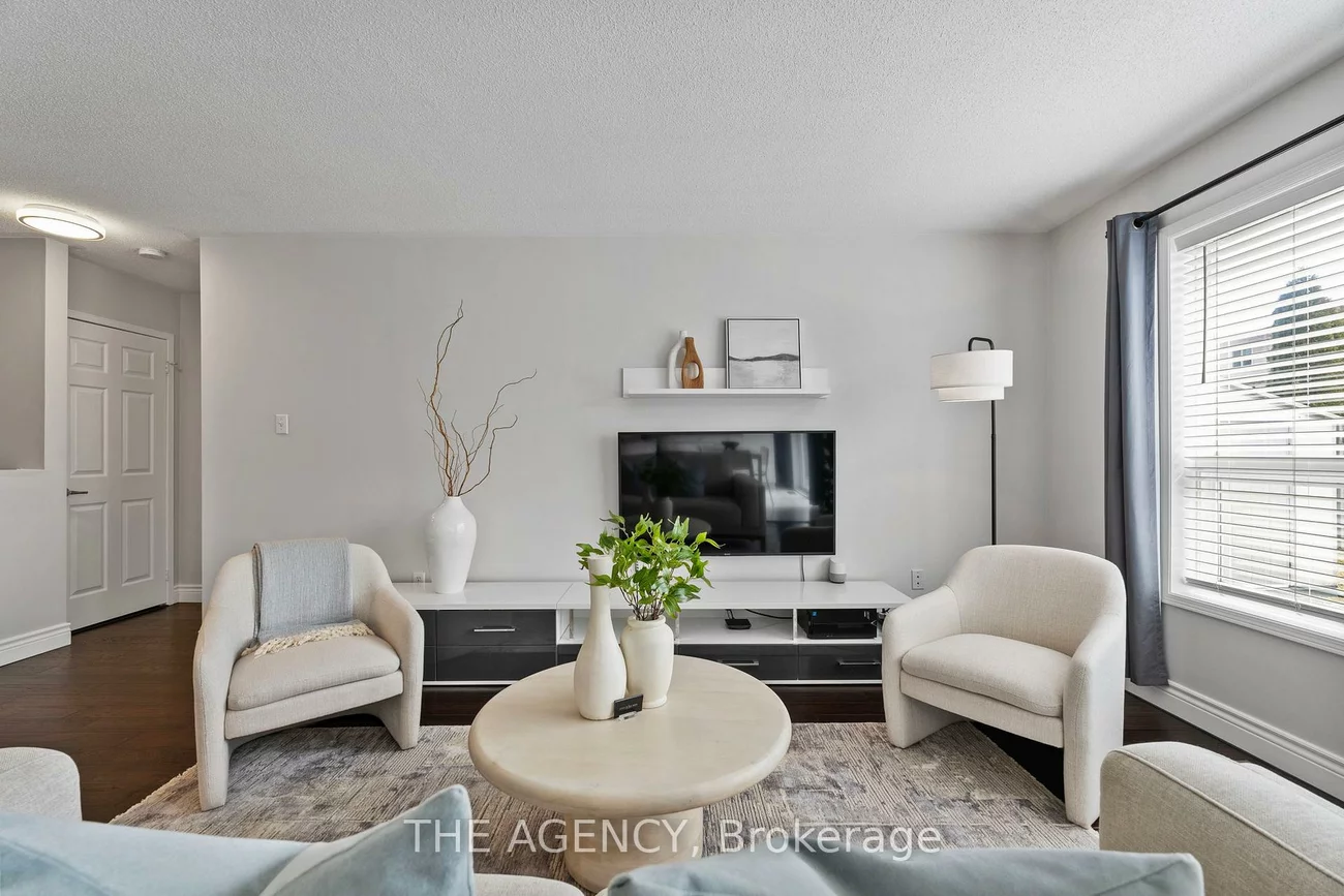 22, Herrell, Painswick North, Barrie