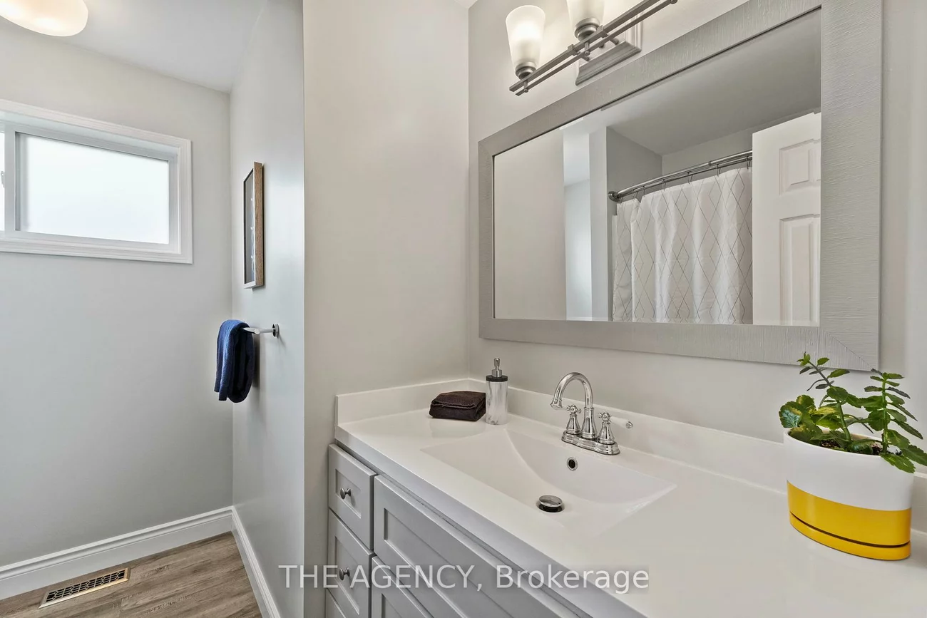 22, Herrell, Painswick North, Barrie