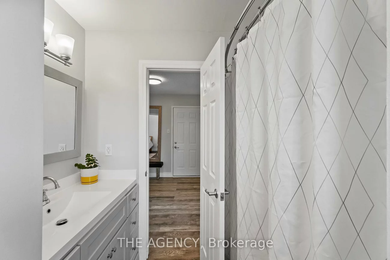 22, Herrell, Painswick North, Barrie