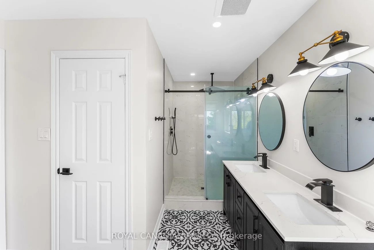 60, Crimson Ridge, Bayshore, Barrie