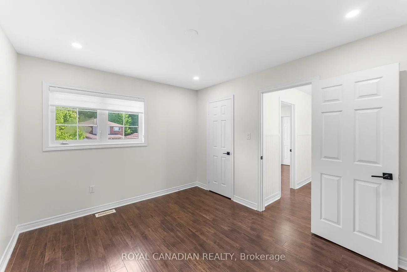 60, Crimson Ridge, Bayshore, Barrie
