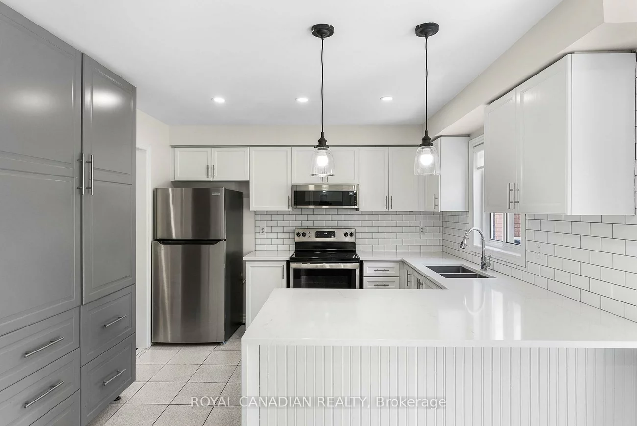 60, Crimson Ridge, Bayshore, Barrie
