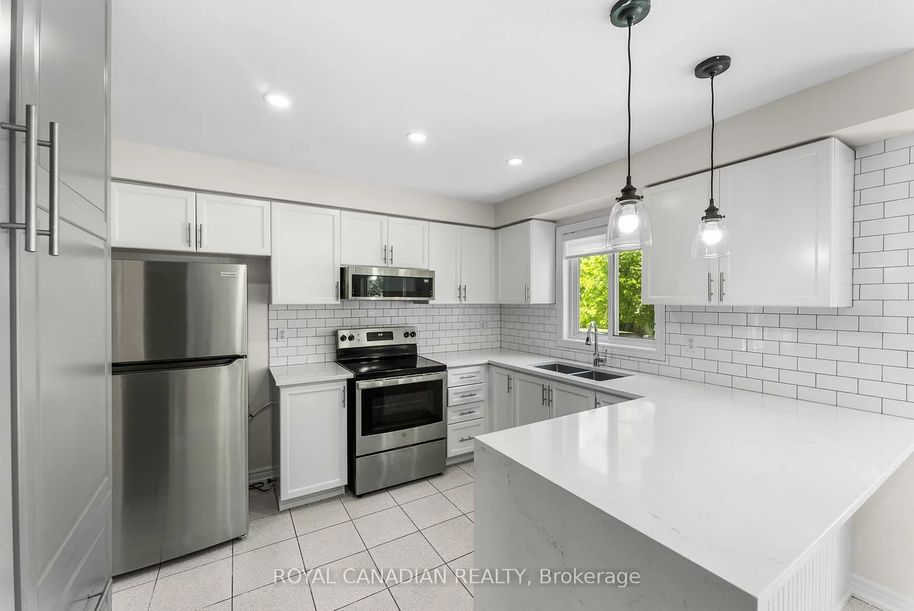 60, Crimson Ridge, Bayshore, Barrie