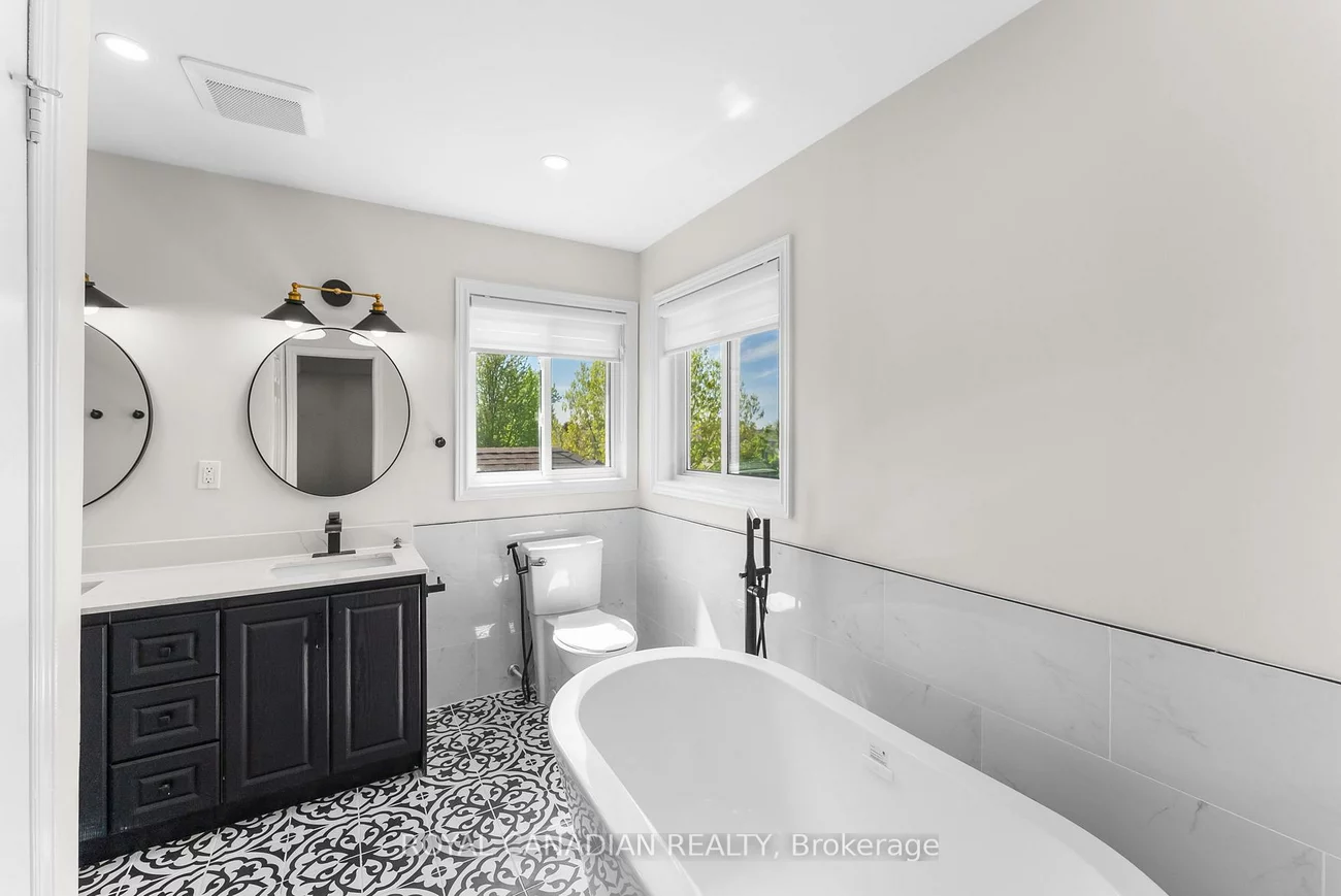 60, Crimson Ridge, Bayshore, Barrie