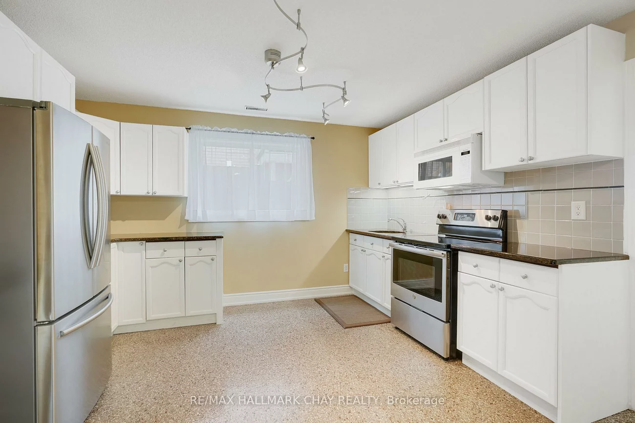 135, Fox, Letitia Heights, Barrie
