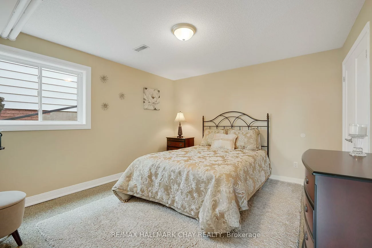 135, Fox, Letitia Heights, Barrie