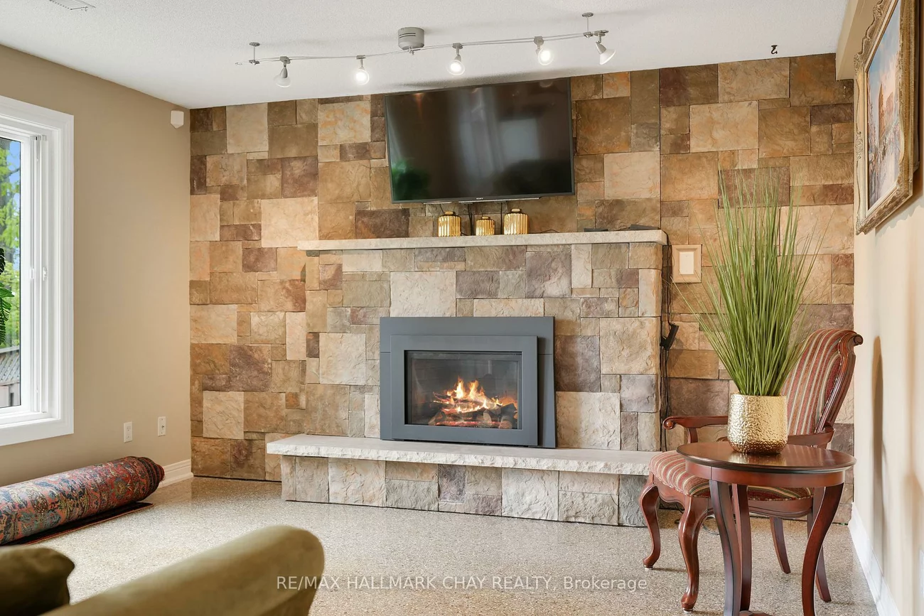 135, Fox, Letitia Heights, Barrie