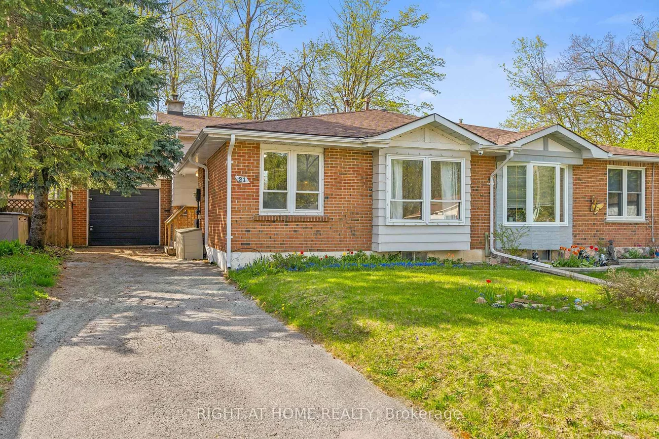 21, Ashdale, Cundles East, Barrie