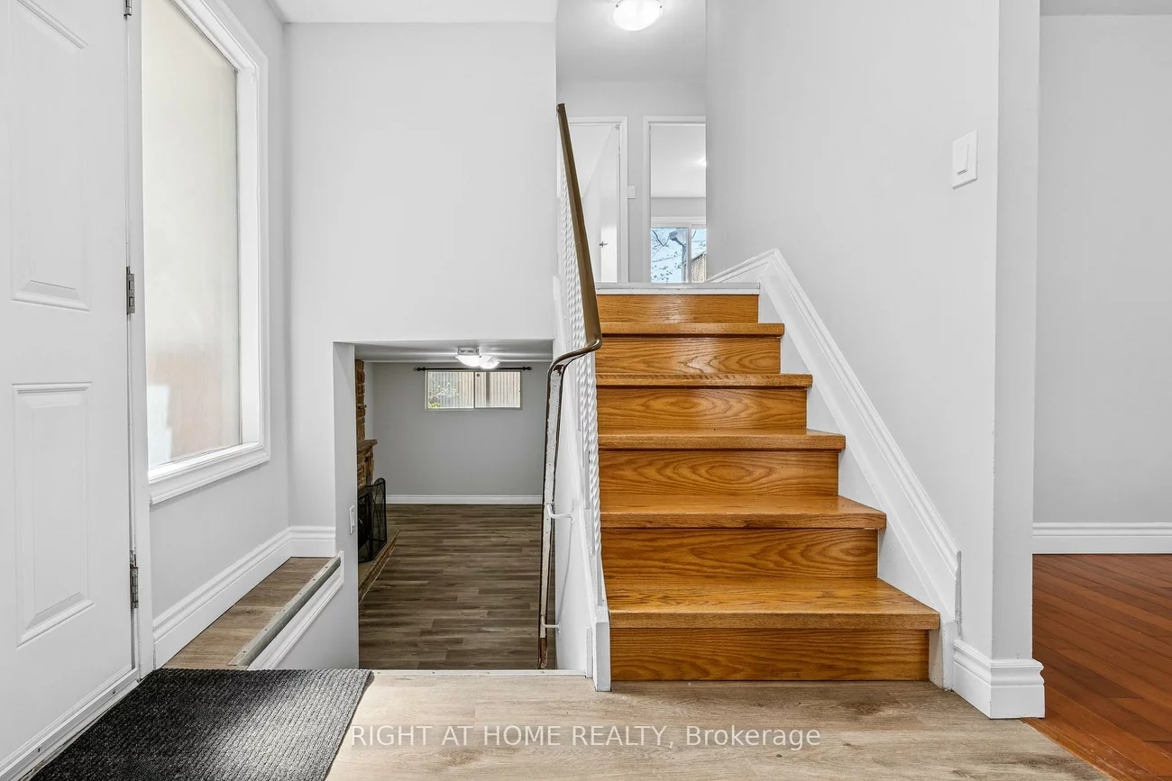 21, Ashdale, Cundles East, Barrie