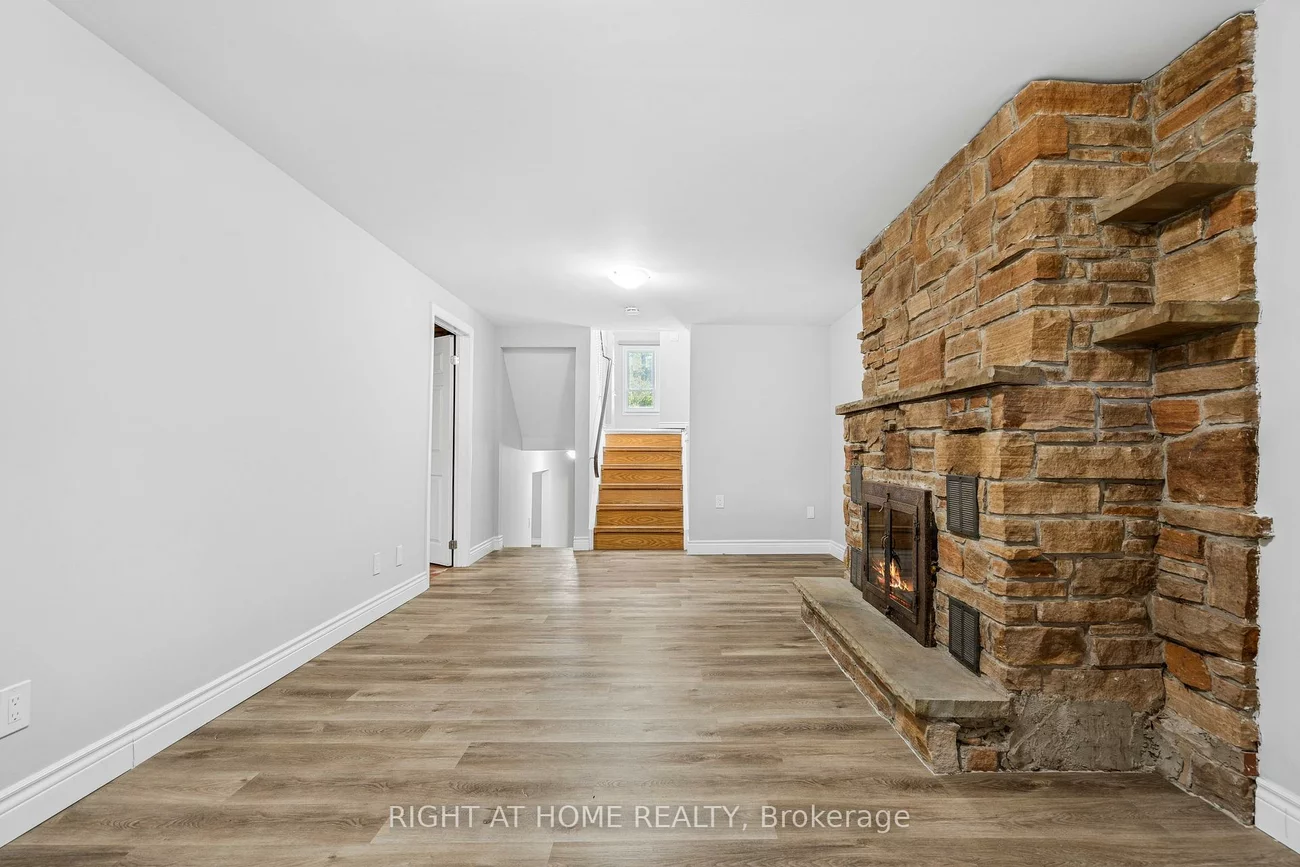 21, Ashdale, Cundles East, Barrie
