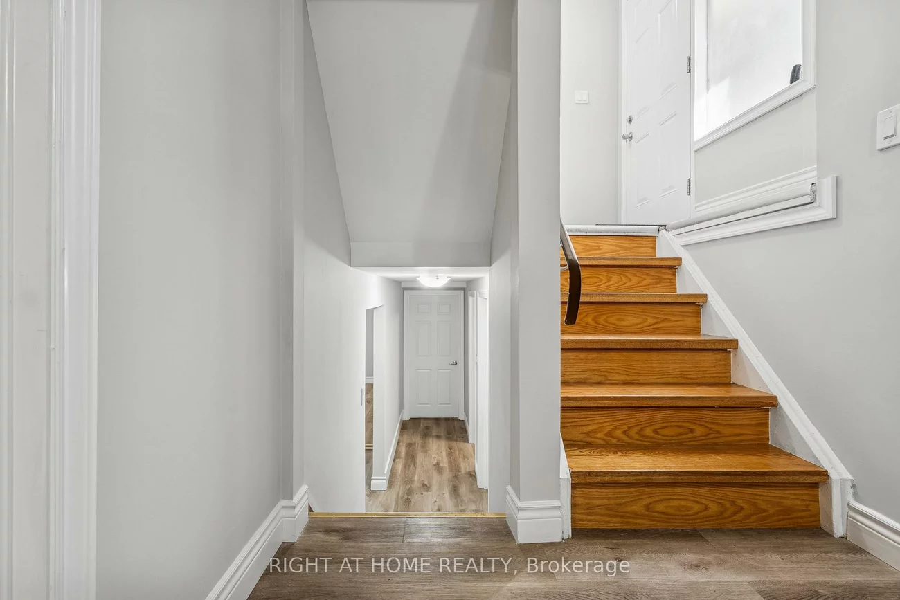21, Ashdale, Cundles East, Barrie
