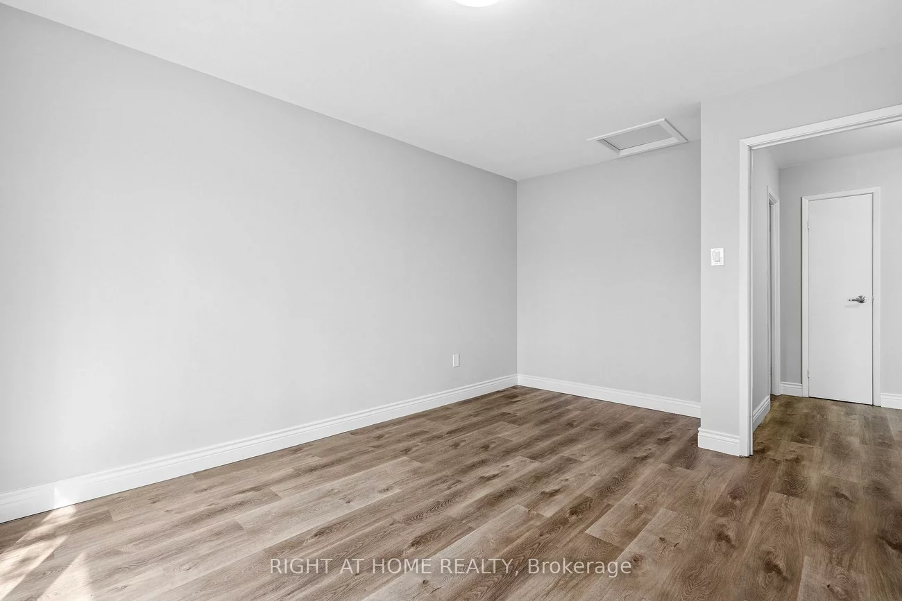 21, Ashdale, Cundles East, Barrie