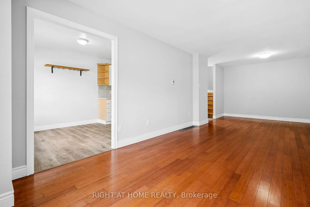 21, Ashdale, Cundles East, Barrie