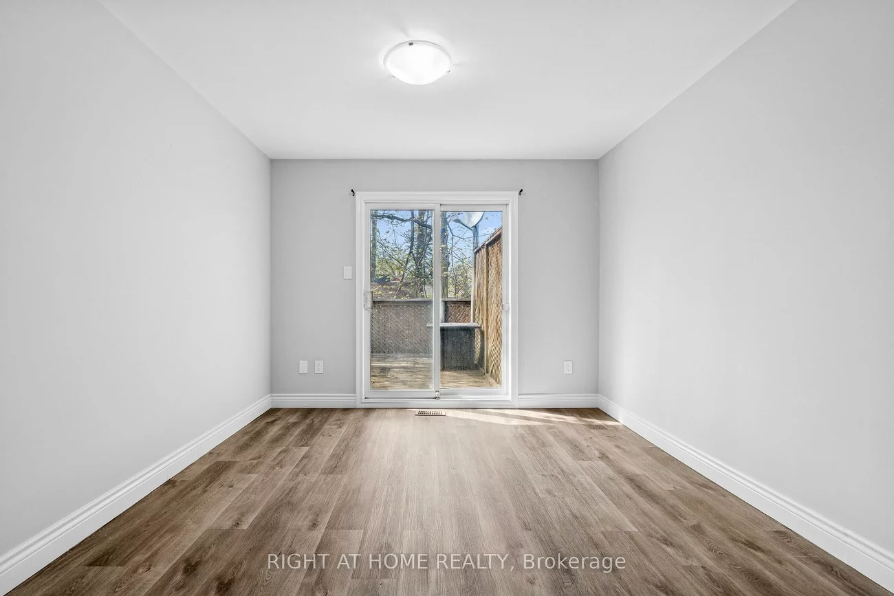 21, Ashdale, Cundles East, Barrie