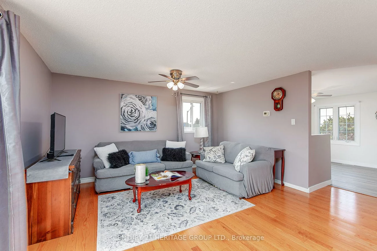25, Shakespeare, Letitia Heights, Barrie