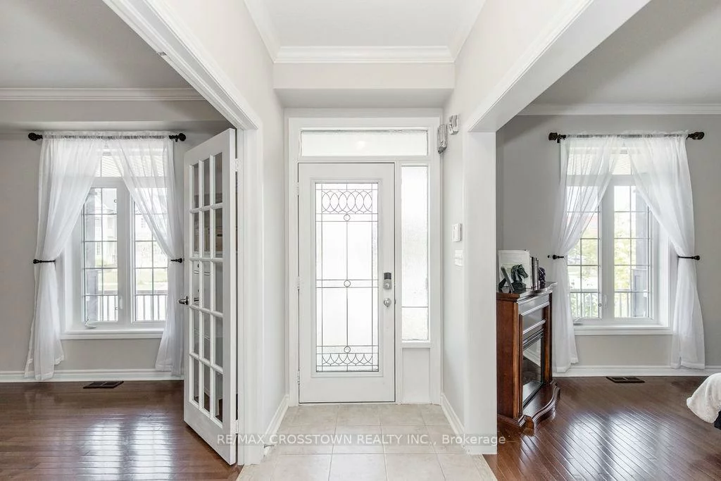 61, The Queensway, Innis-Shore, Barrie