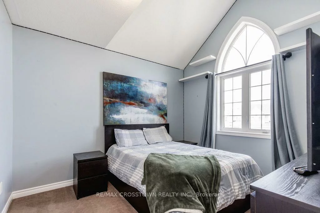 61, The Queensway, Innis-Shore, Barrie