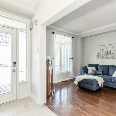 61, The Queensway, Innis-Shore, Barrie