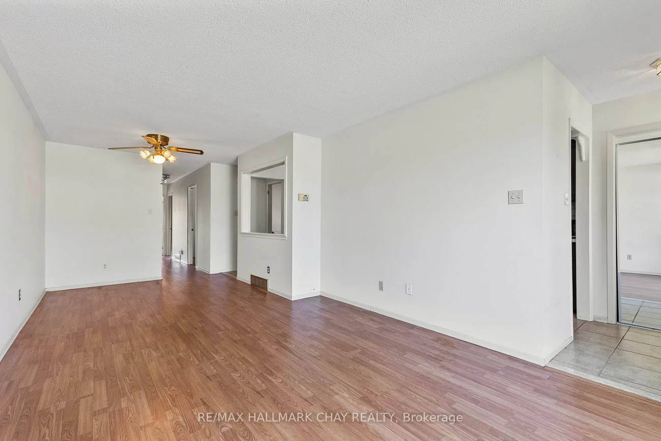 3, College, Grove East, Barrie