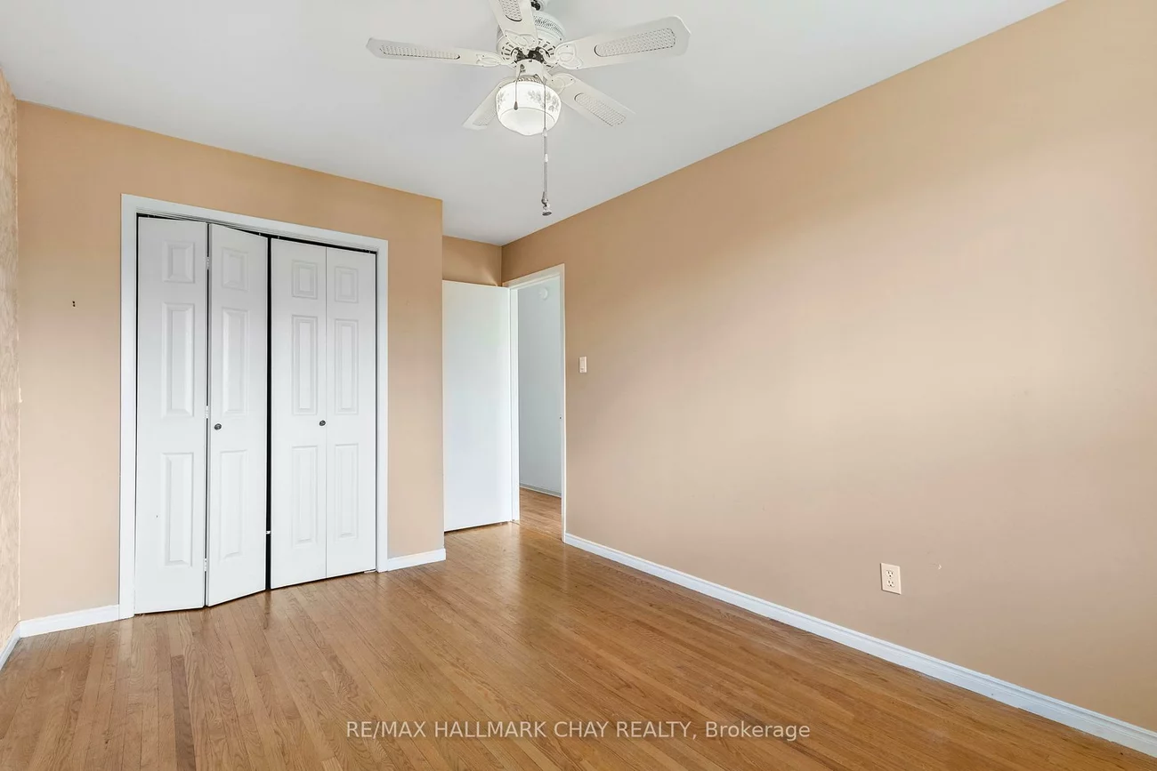 3, College, Grove East, Barrie