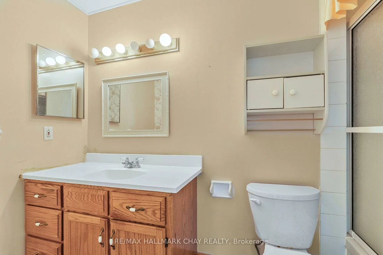 3, College, Grove East, Barrie