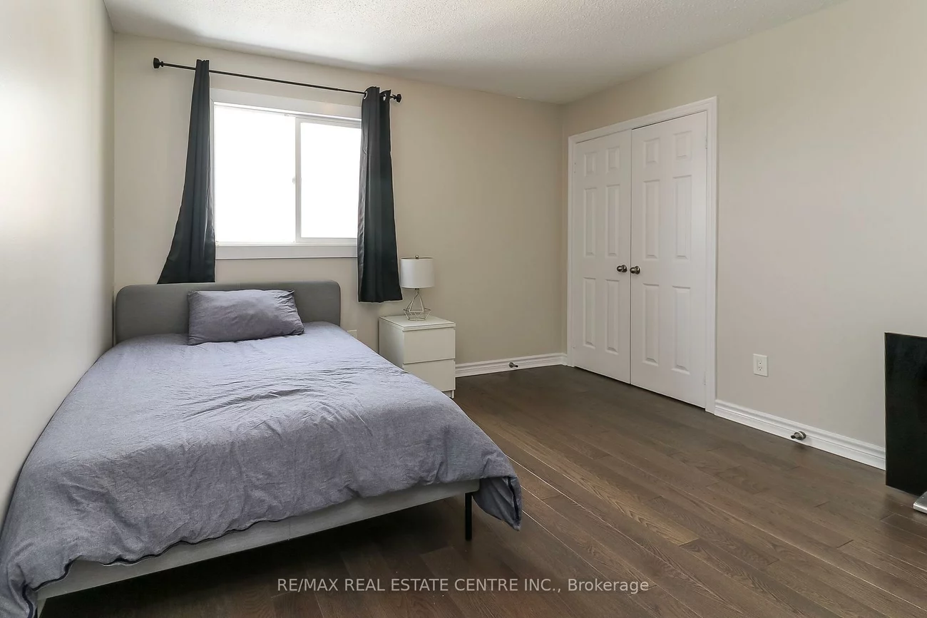22, Meadowlark, Cundles East, Barrie
