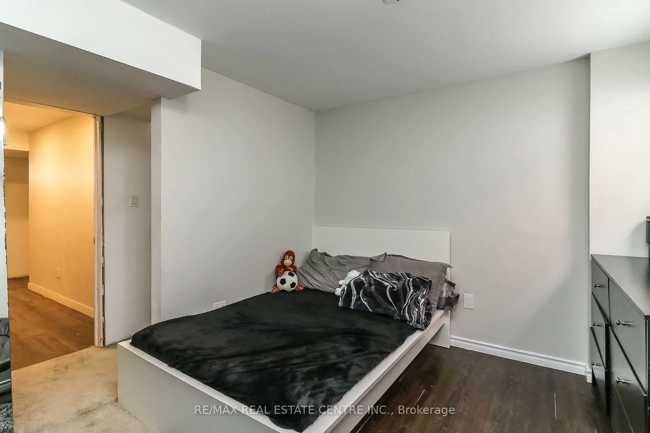 22, Meadowlark, Cundles East, Barrie