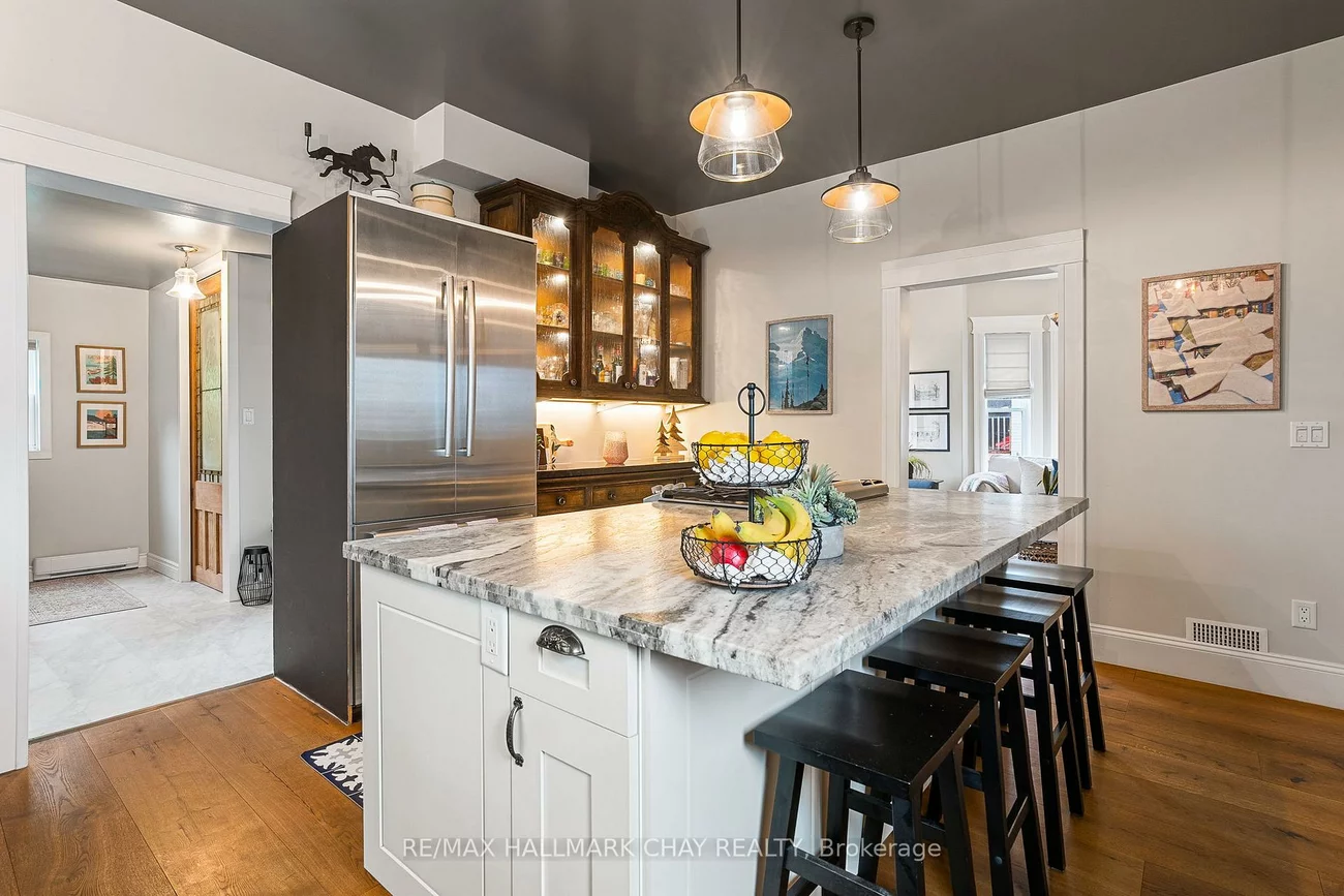 25, William, Allandale, Barrie
