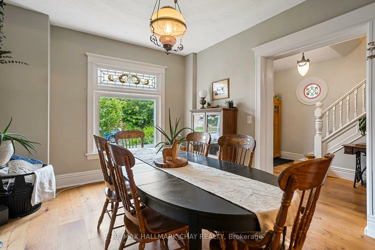 25, William, Allandale, Barrie