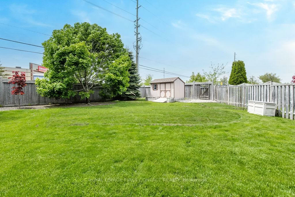 87, Stollar, Little Lake, Barrie