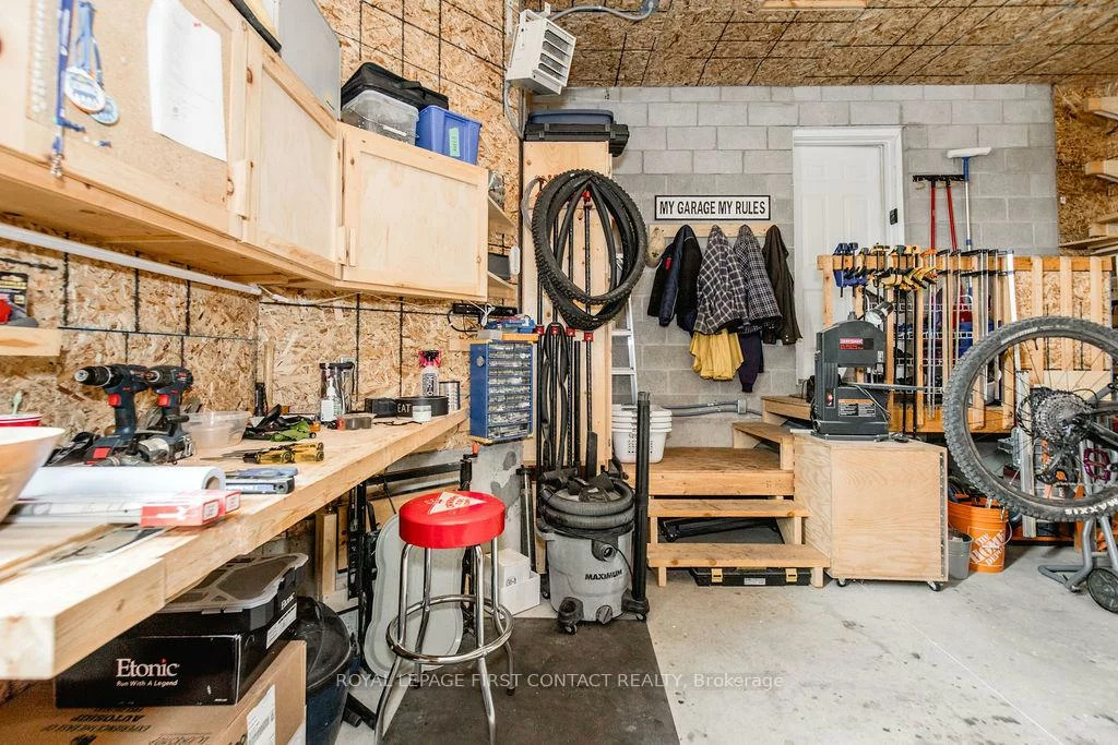 87, Stollar, Little Lake, Barrie