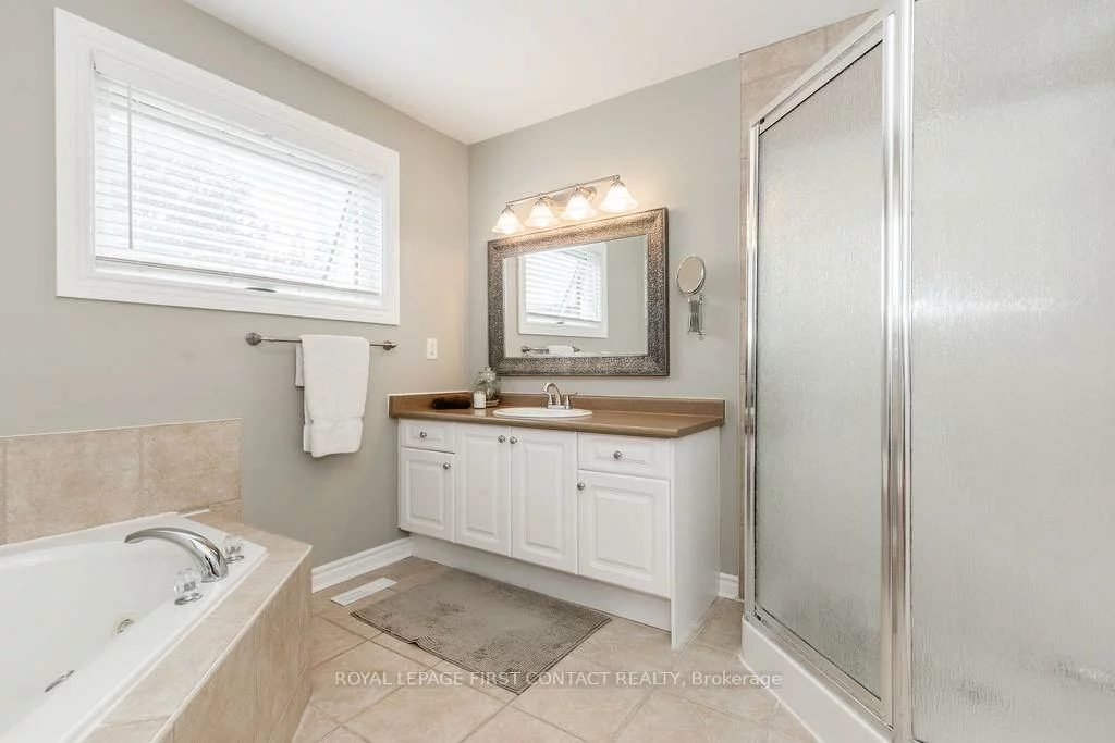 87, Stollar, Little Lake, Barrie