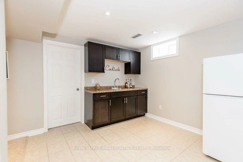 87, Stollar, Little Lake, Barrie