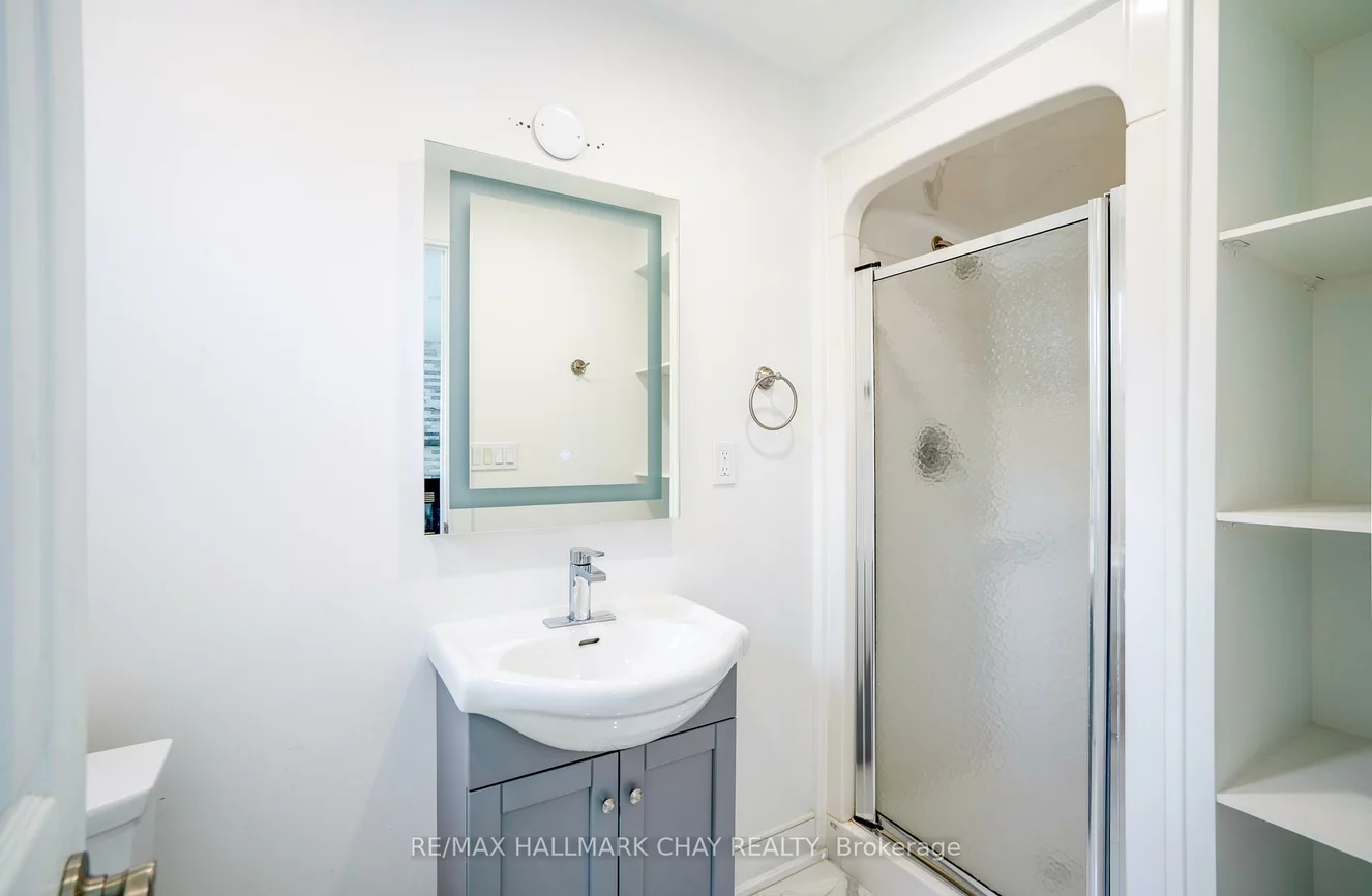 72, Jane, Allandale Heights, Barrie