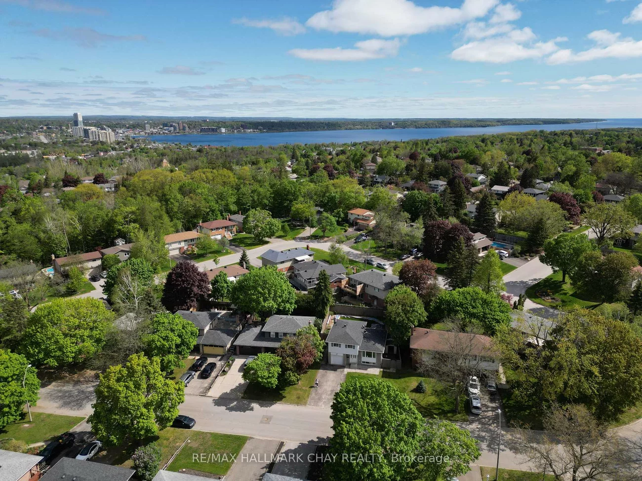 72, Jane, Allandale Heights, Barrie