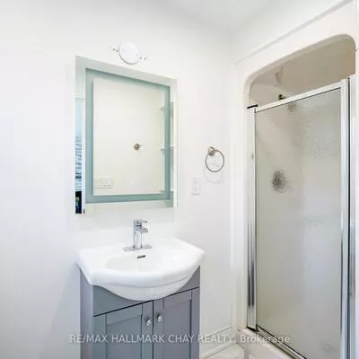 72, Jane, Allandale Heights, Barrie