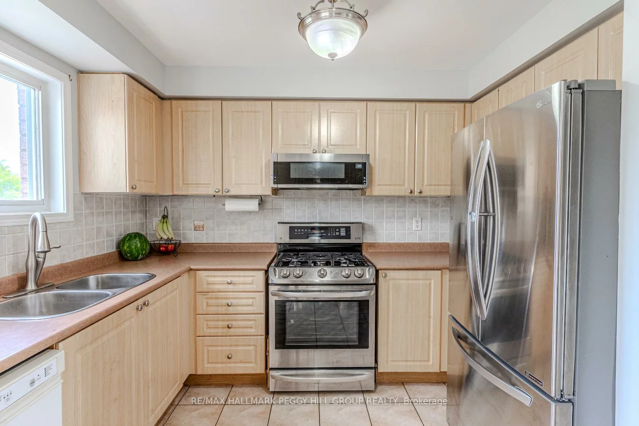 19, Coleman, Edgehill Drive, Barrie