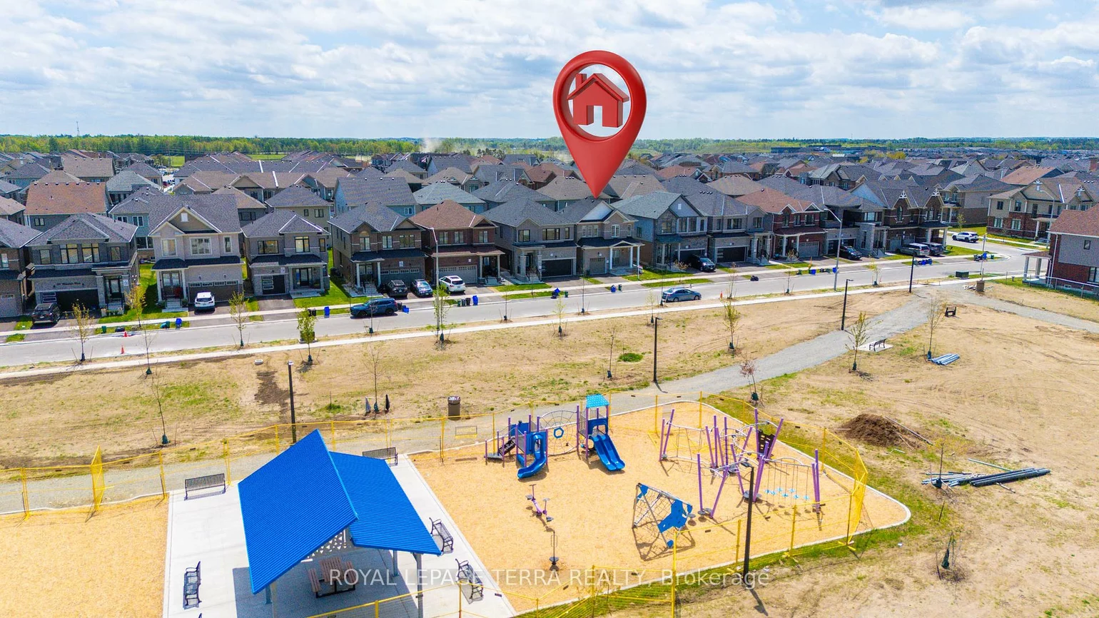 112, Nottingham, 400 East, Barrie
