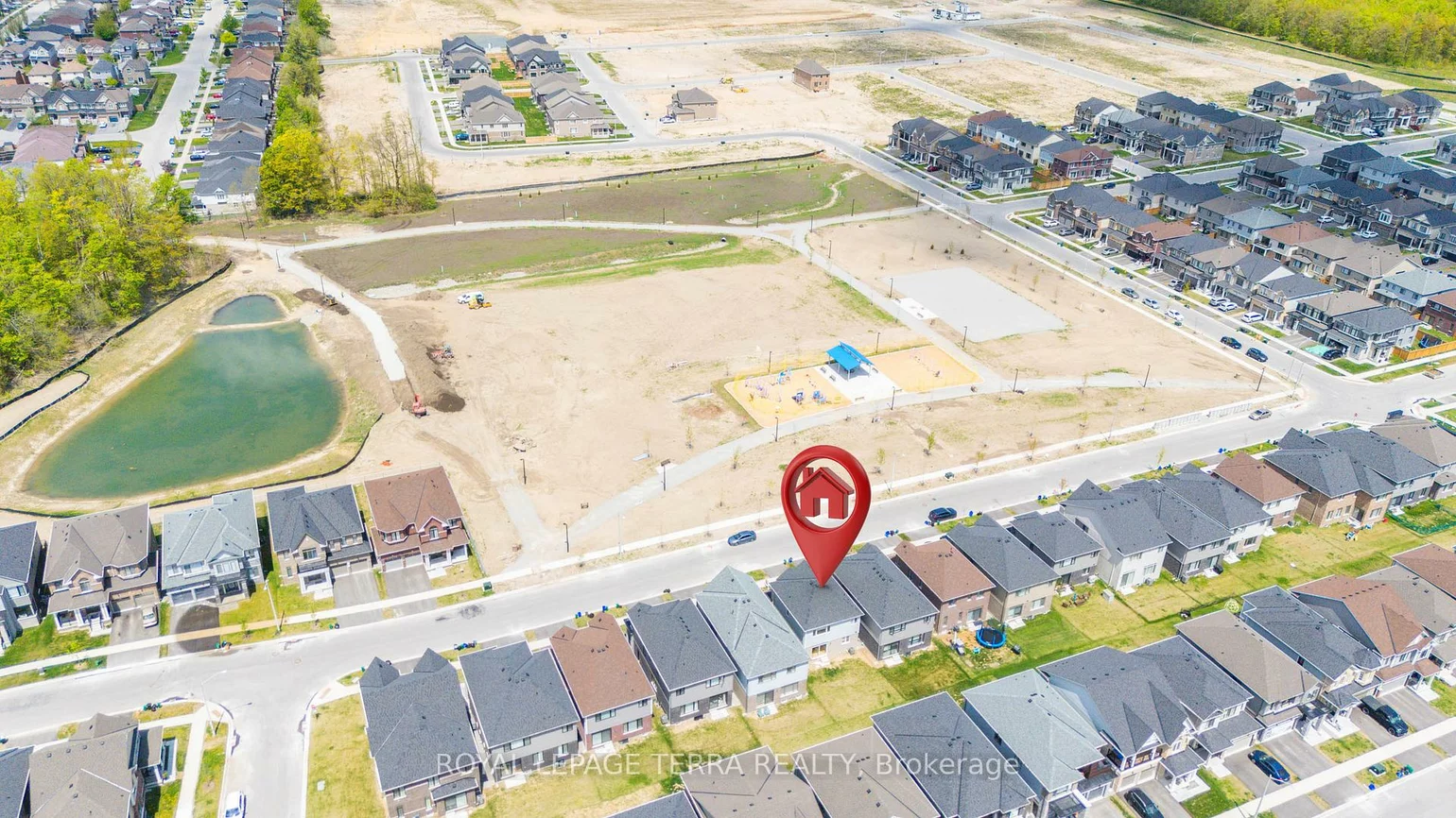 112, Nottingham, 400 East, Barrie