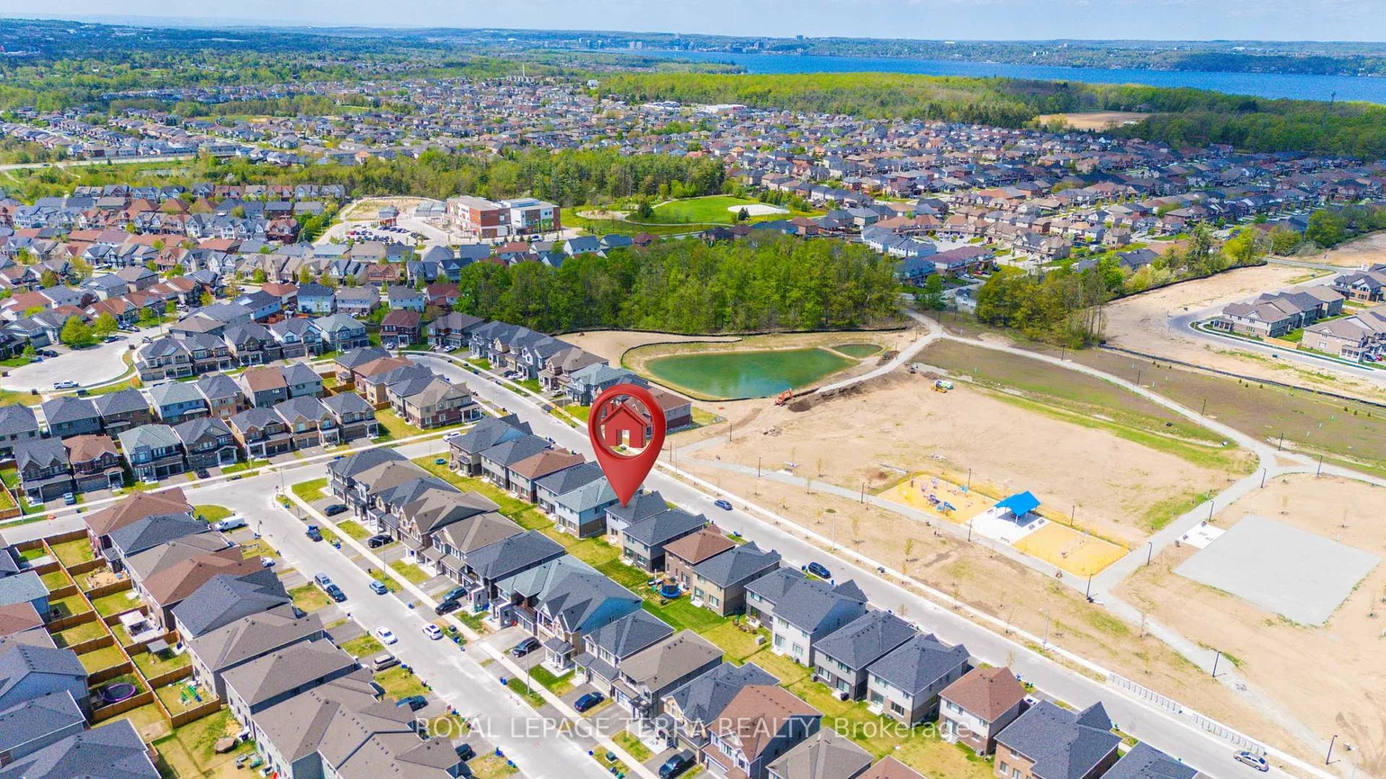 112, Nottingham, 400 East, Barrie