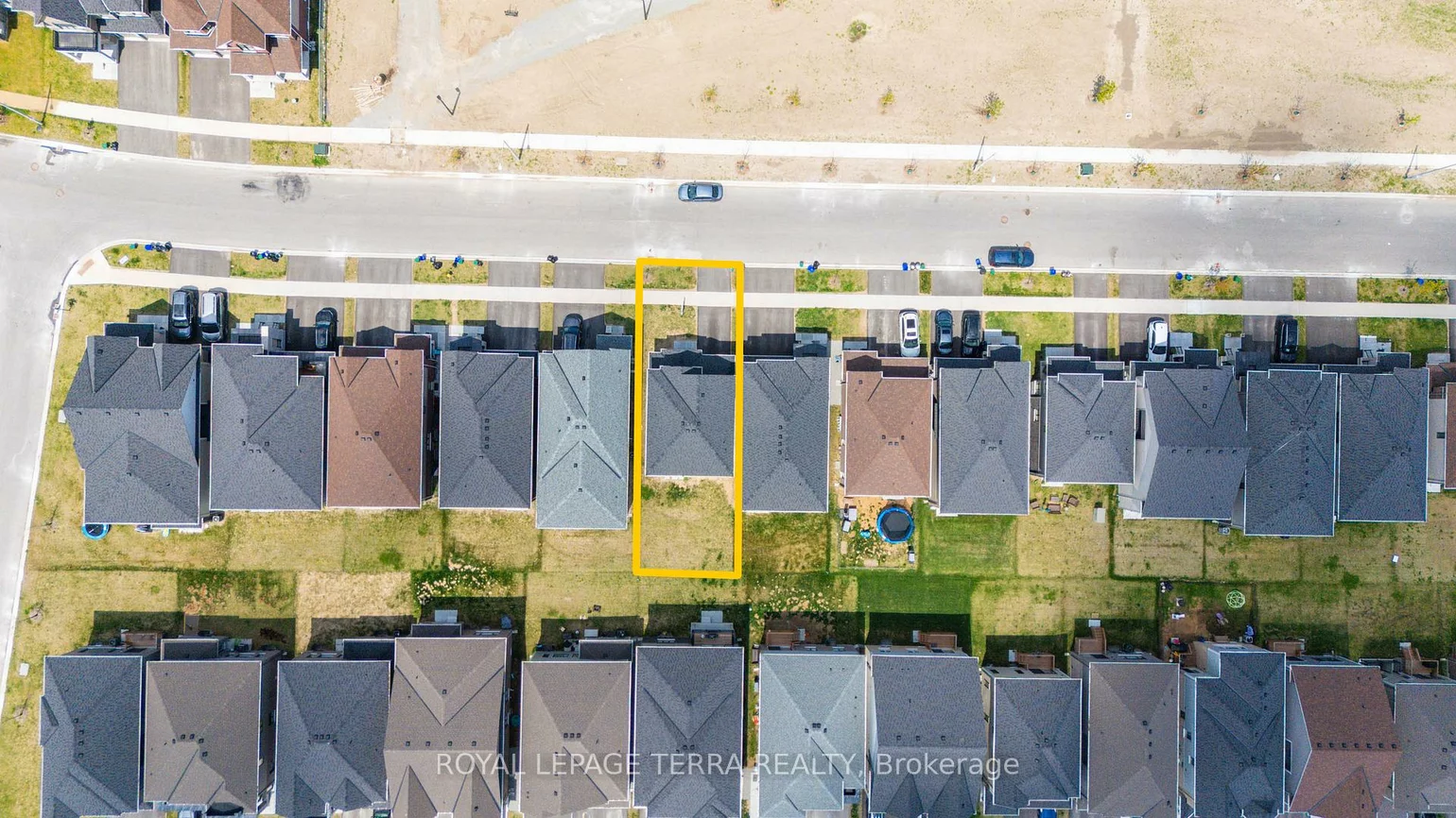 112, Nottingham, 400 East, Barrie