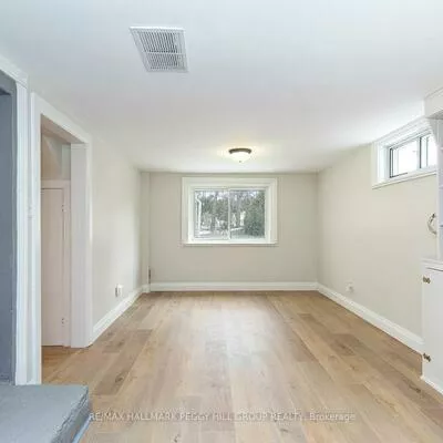 152, Owen, Wellington, Barrie